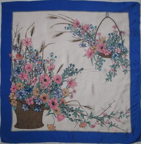 Superbe foulard gucci soie - -superbe,